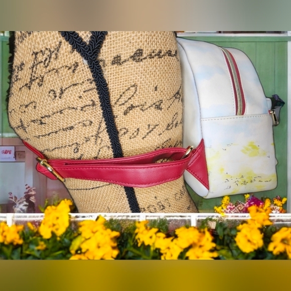 Loungefly Winnie the Pooh & Friends Sletch Mini Backpack NWOT - Picture 8 of 16